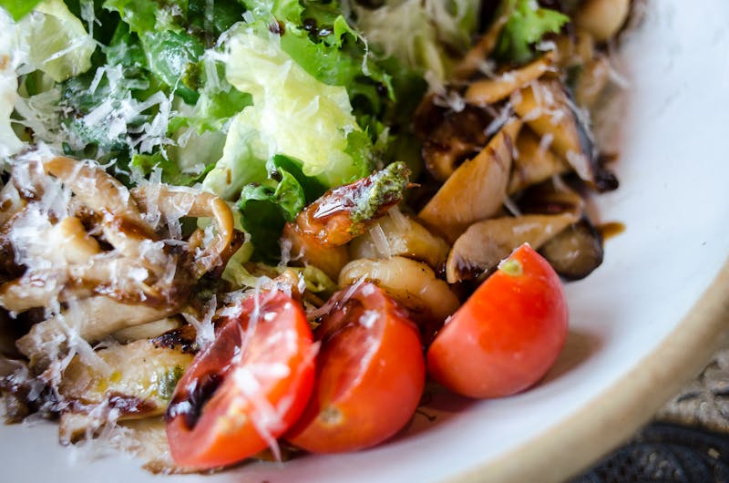 Dions garden fresh salad with mixed greens